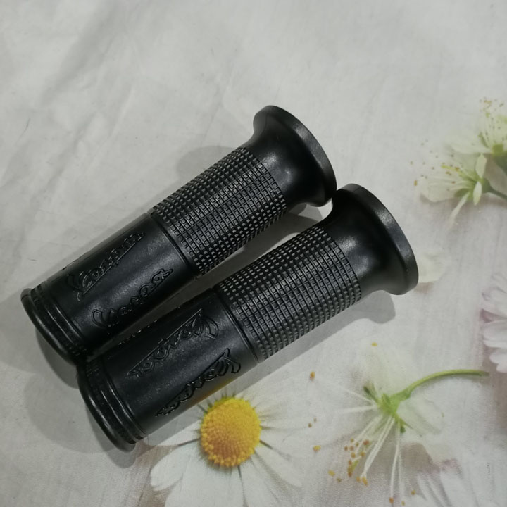 Đôi tay cầm xe máy Vespa Sprint {GIÁ SALE} Tay nắm xe Vespa Sprint - Thiết kế nhẹ nhàng - dễ dàng lắp đặt - LZD-EMC8517