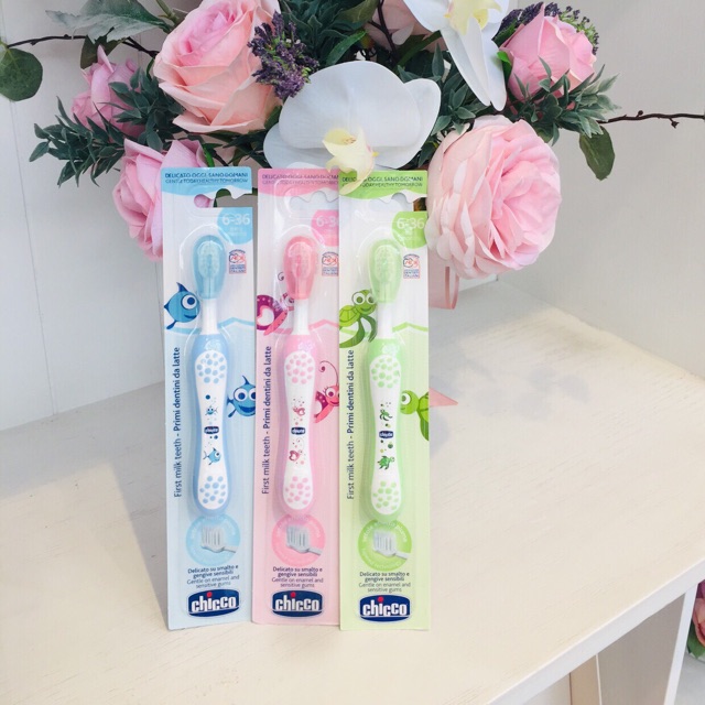 Bàn chải đánh răng Chicco cho bé