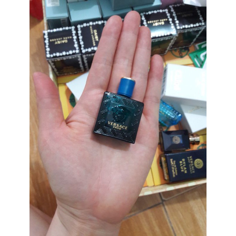 Nước hoa mini nam versace eros 5ml.
