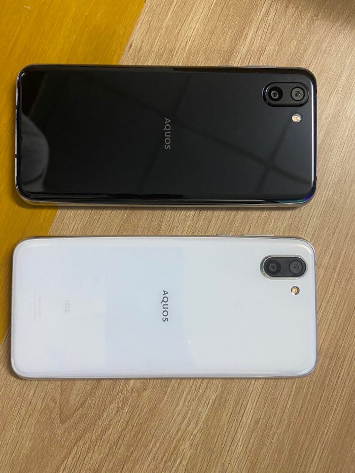 Điện thoại Sharp Aquos R2 SHV42 nguyên zin đẹp 98,99% ram4/64G chip 845