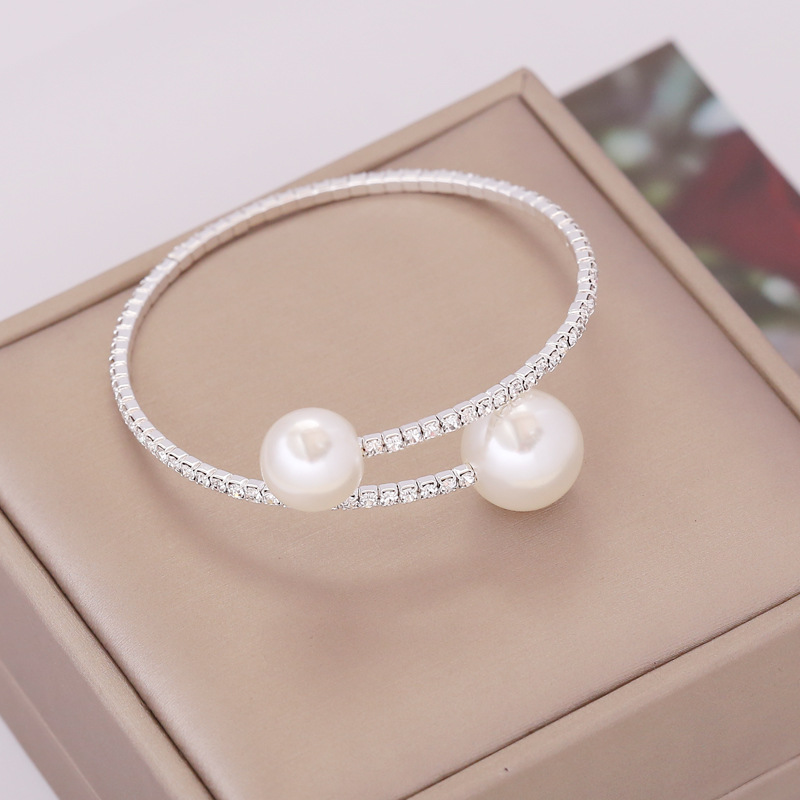 Vòng Tay Ngọc Trai Đính Đá Zircon Sang Trọng Quí Phái VT2PEARL6