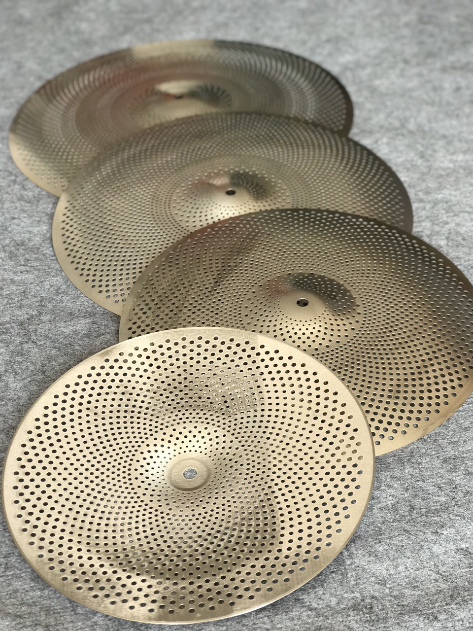 Lá Cymbal lỗ Trống Jazz các size