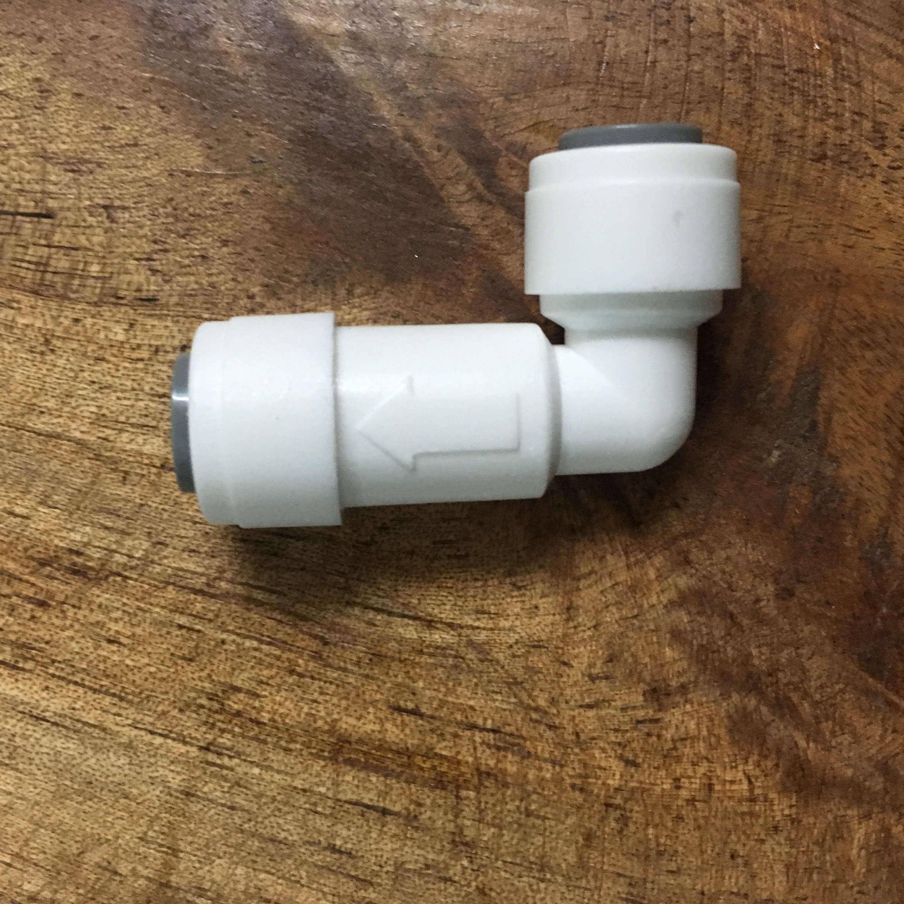 Co van 1 chiều 2 đầu nhấn fi 6 máy lọc nước RO