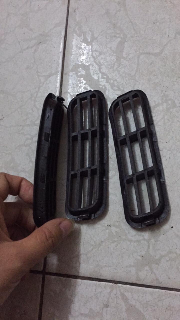 Lỗ gió cản trước xe Chery QQ3 giá bán tính 1 cái