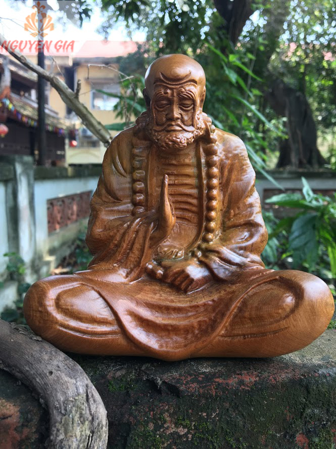 Tượng phật để xe ô tô Đạt Ma Sư Tổ gỗ bách xanh thơm mát trang trí taplo oto, để bàn có giá trị phong thủy mang lại tài lộc may mắn bình an