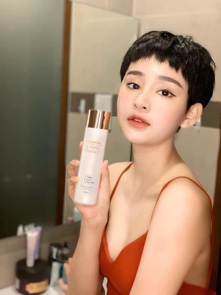 Nước thần huyết tơ tằm - Hydrating Toning Essence