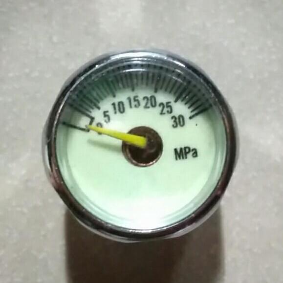 Đồng hồ 30mpa chân 8mm