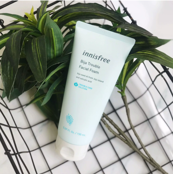 Sữa Rửa Mặt Kiềm Dầu Xóa Mụn Innisfree Bija Trouble Facial Foam 150ml