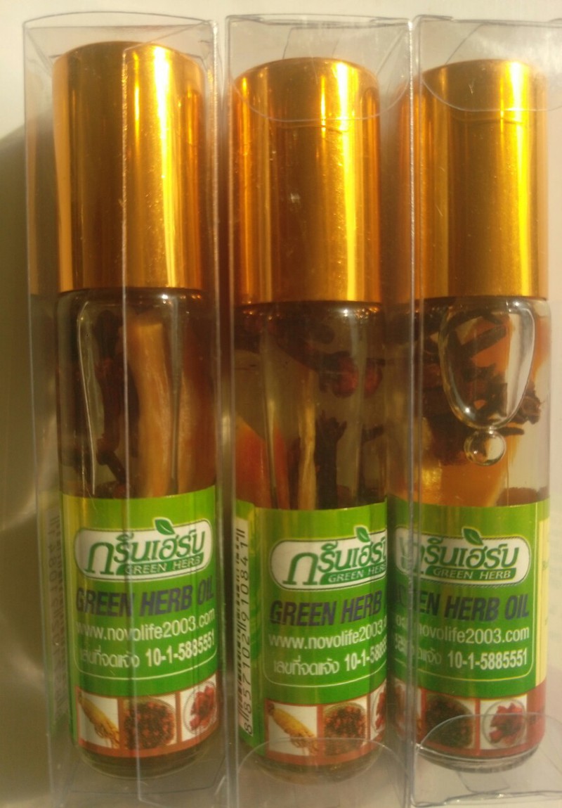 Combo 2 chai dầu gió nhân sâm thảo dược thailan chai 8ml - 2 chai dầu sâm