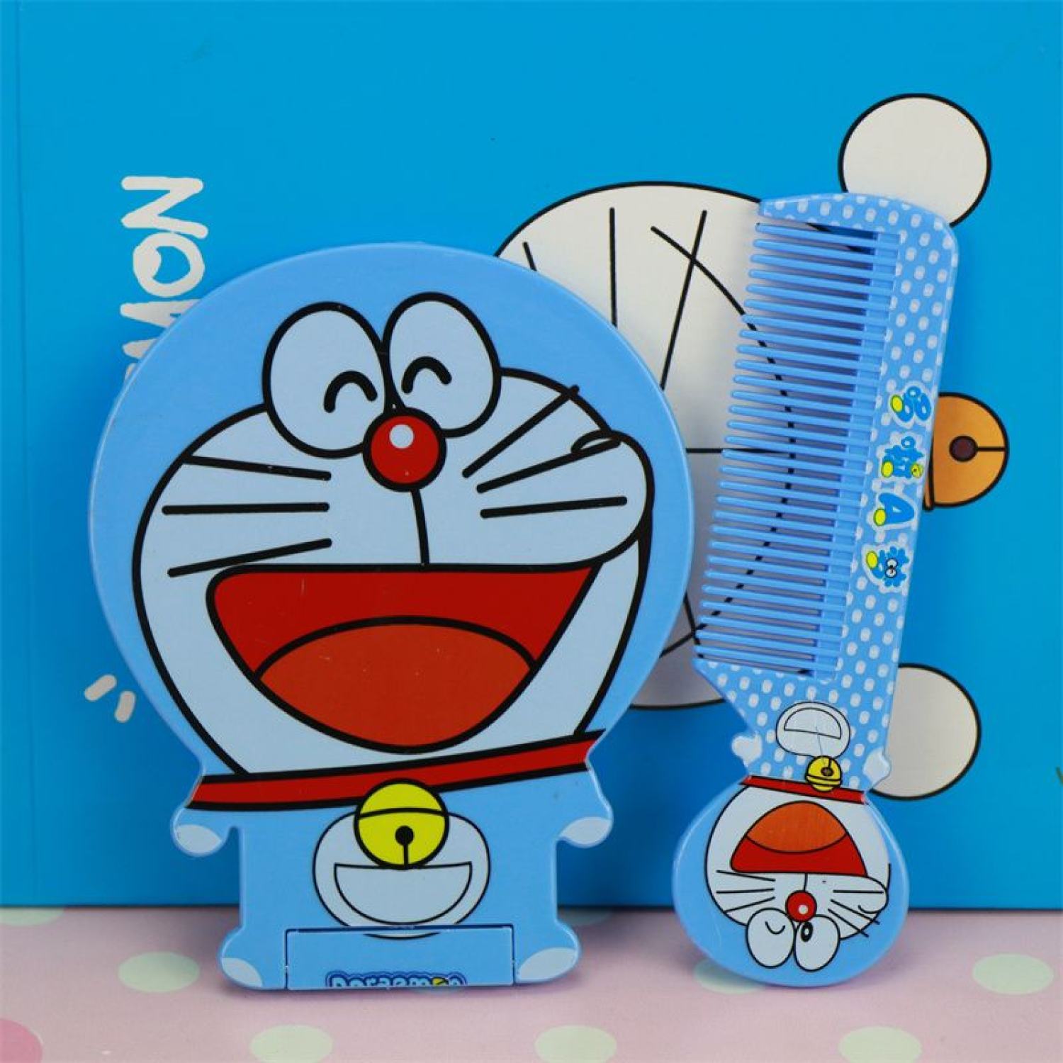 Gương kèm lược Doraemon xinh xẻo 😚😚