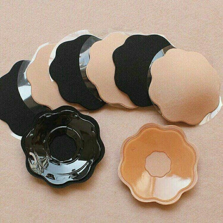 Một đôi miếng dán nhũ hoa Hot Hit,Dán ngực,dán nhũ hoa vaỉ hình hoa mai,dán ti silicon,dán silicon