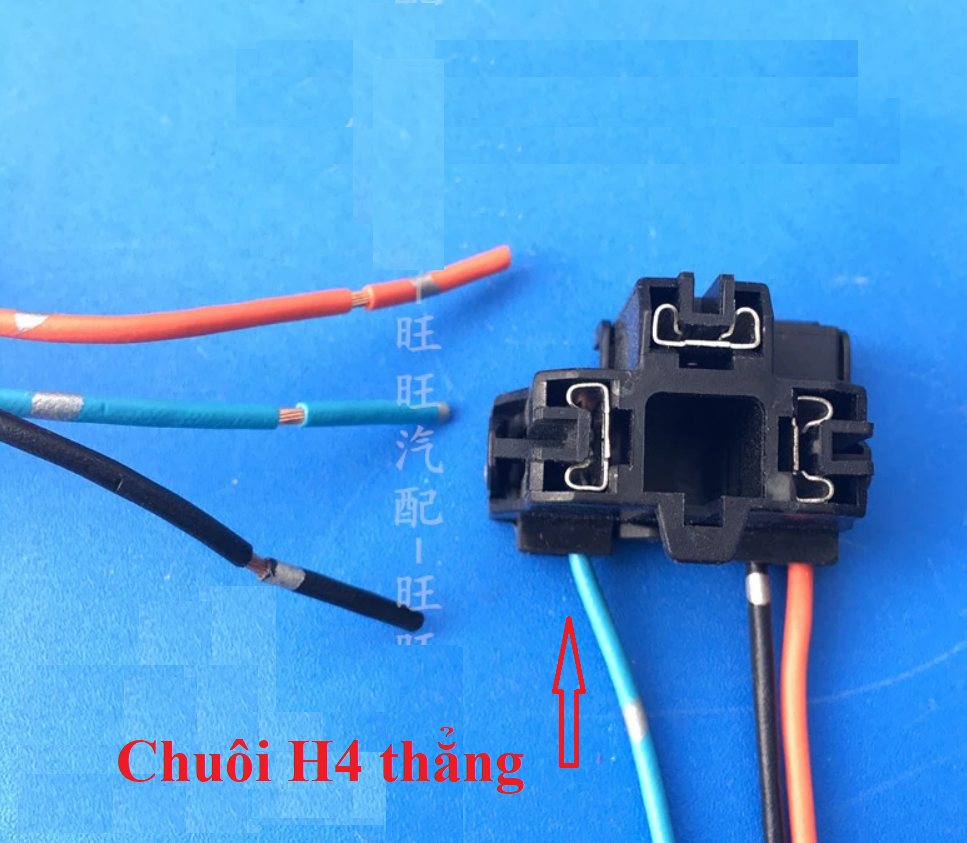 Chuôi bóng đèn xe hơi H4 đầu thẳng