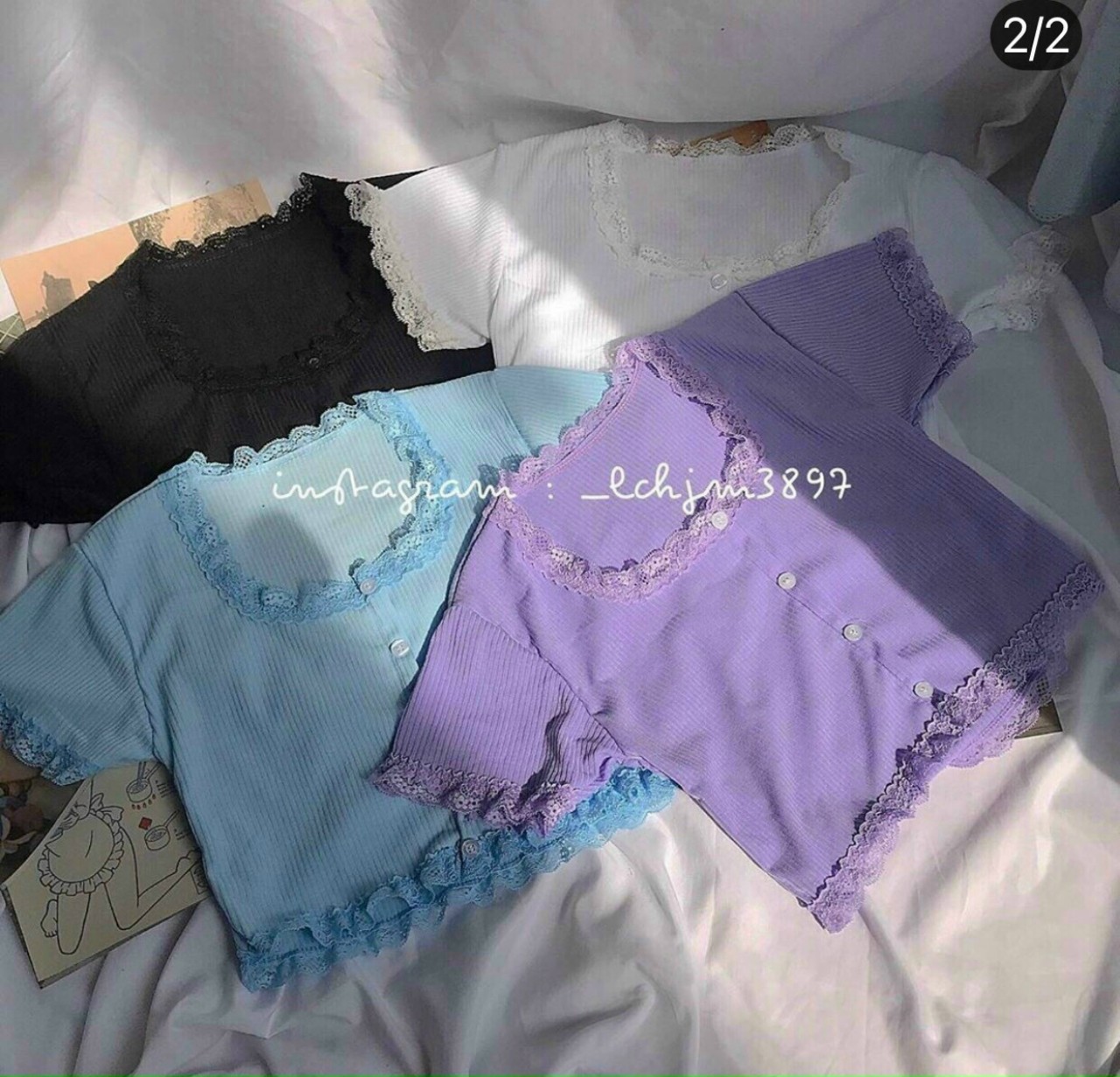 Áo croptop nút viền ren cài nút siêu xinh cho cô nàng năng động