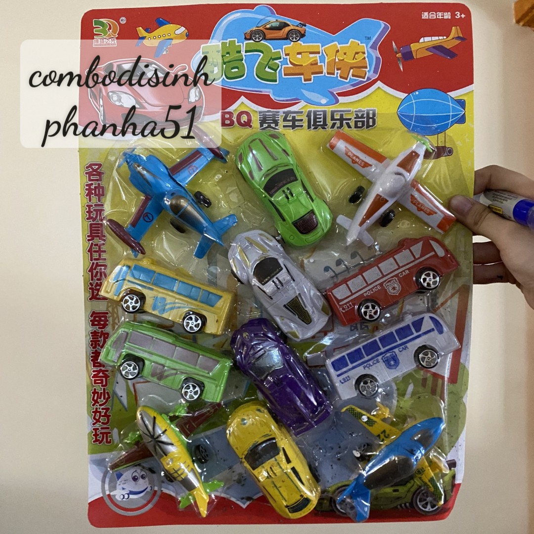 Vỉ 12 chiếc ô tô máy bay xe buys chạy dây cót siêu đẹp