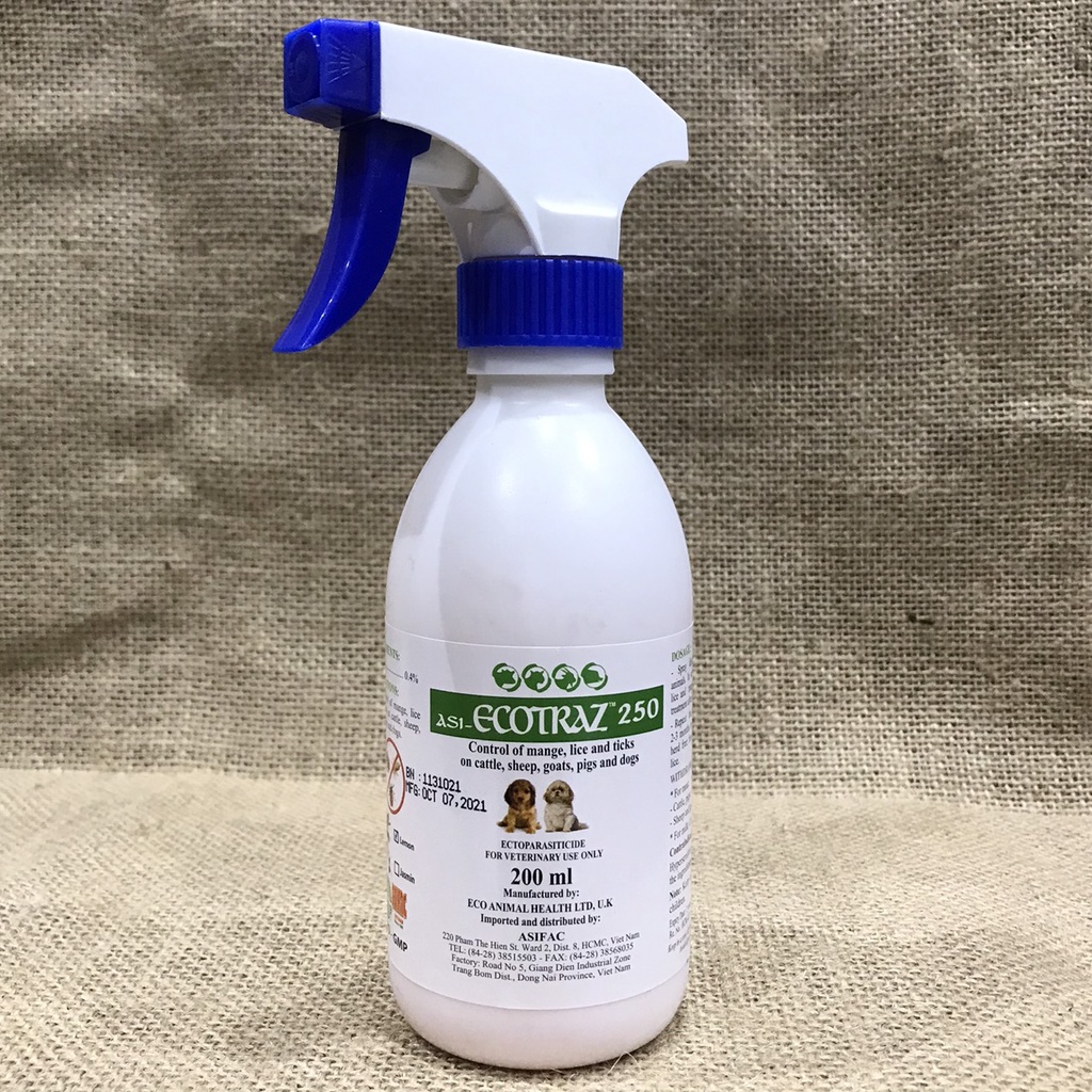 Xịt ve rận bọ chét ghẻ chó mèo Asi- Ecotraz 250 chai 200ml