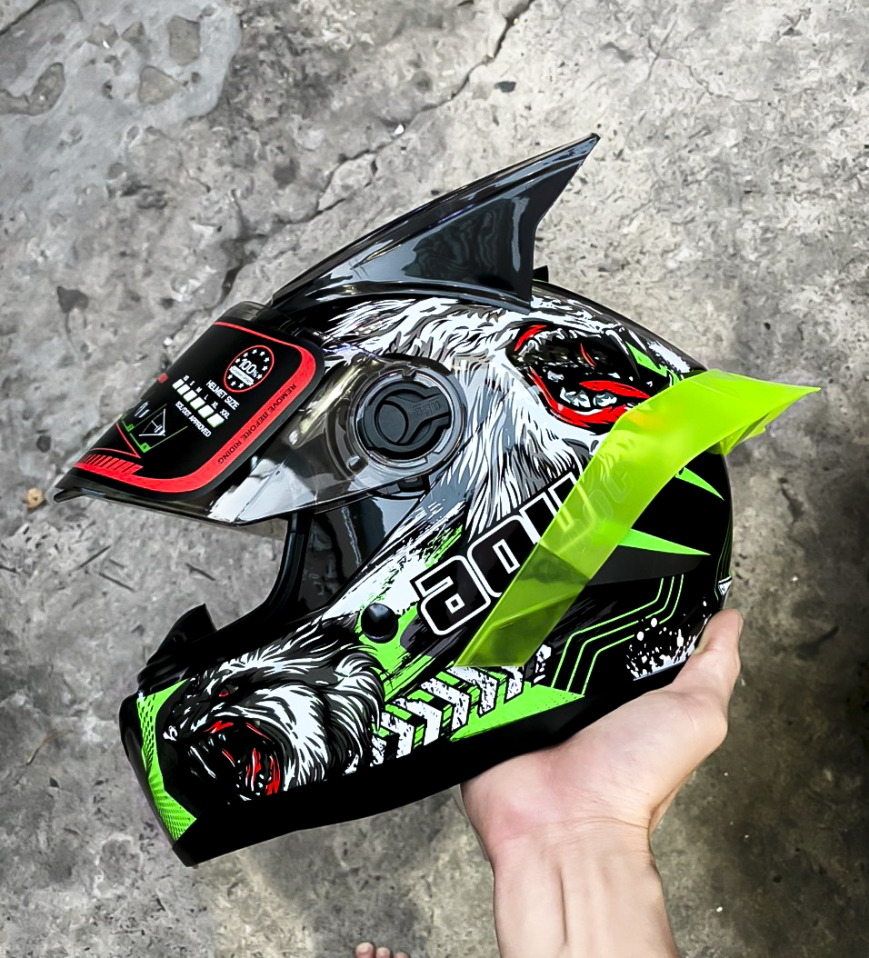 Mũ AGU MA SÓI XANH LÁ gắn sừng đen và Đuôi gió Xanh ( túi đựng nón )