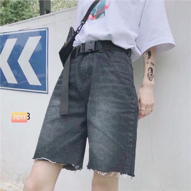 Quâng jeans ngố trơn, chất iệu tốt, bền màu, mang lại cảm giác thoải mái cho người mặc, cam kết sản phẩm như hinh