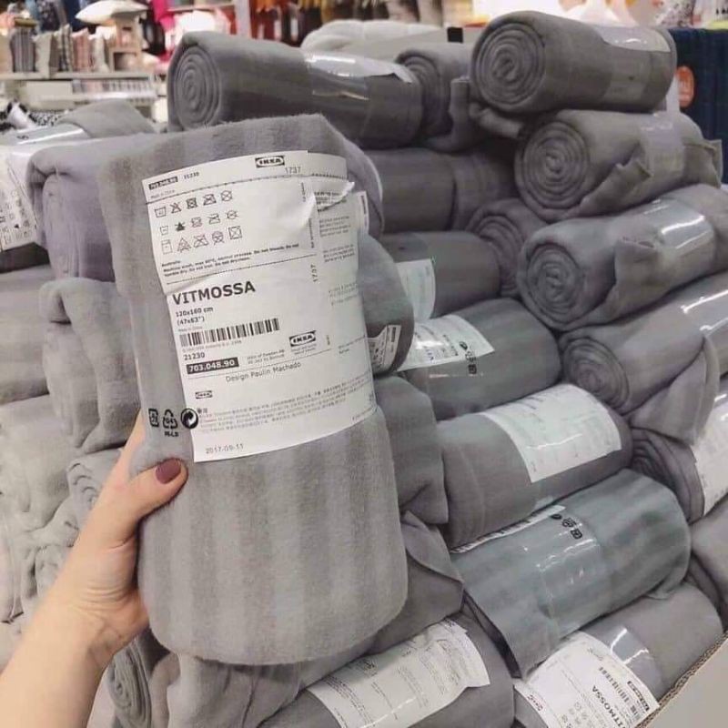 Chăn ikea kẻ sọc