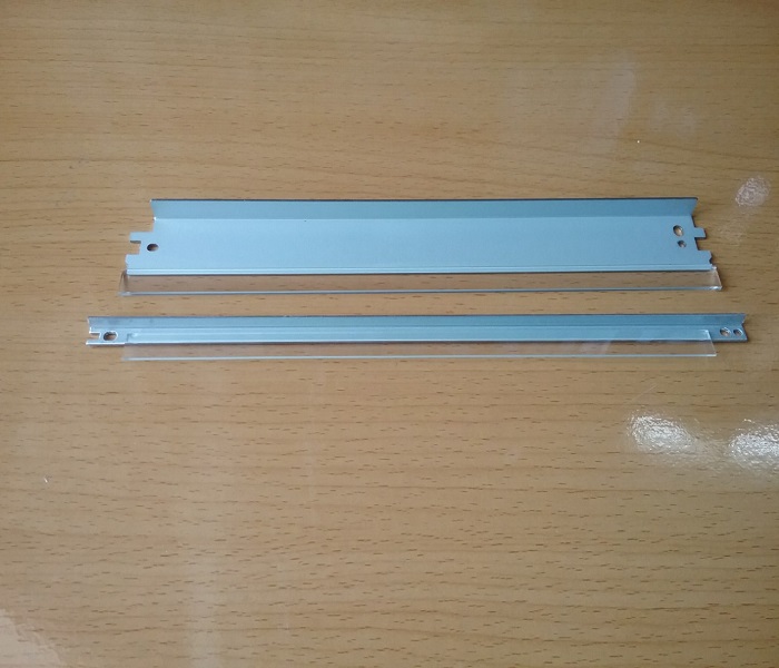 Bộ 2 gạt 12a, Canon 2900, cho HP 1020, 1010, 1022, 1015, 1018, 1012, 3050, Canon LBP 2900, 3000, 303: gạt mực lớn + gạt từ nhỏ. Là cặp thanh gạt cho hộp mực máy in
