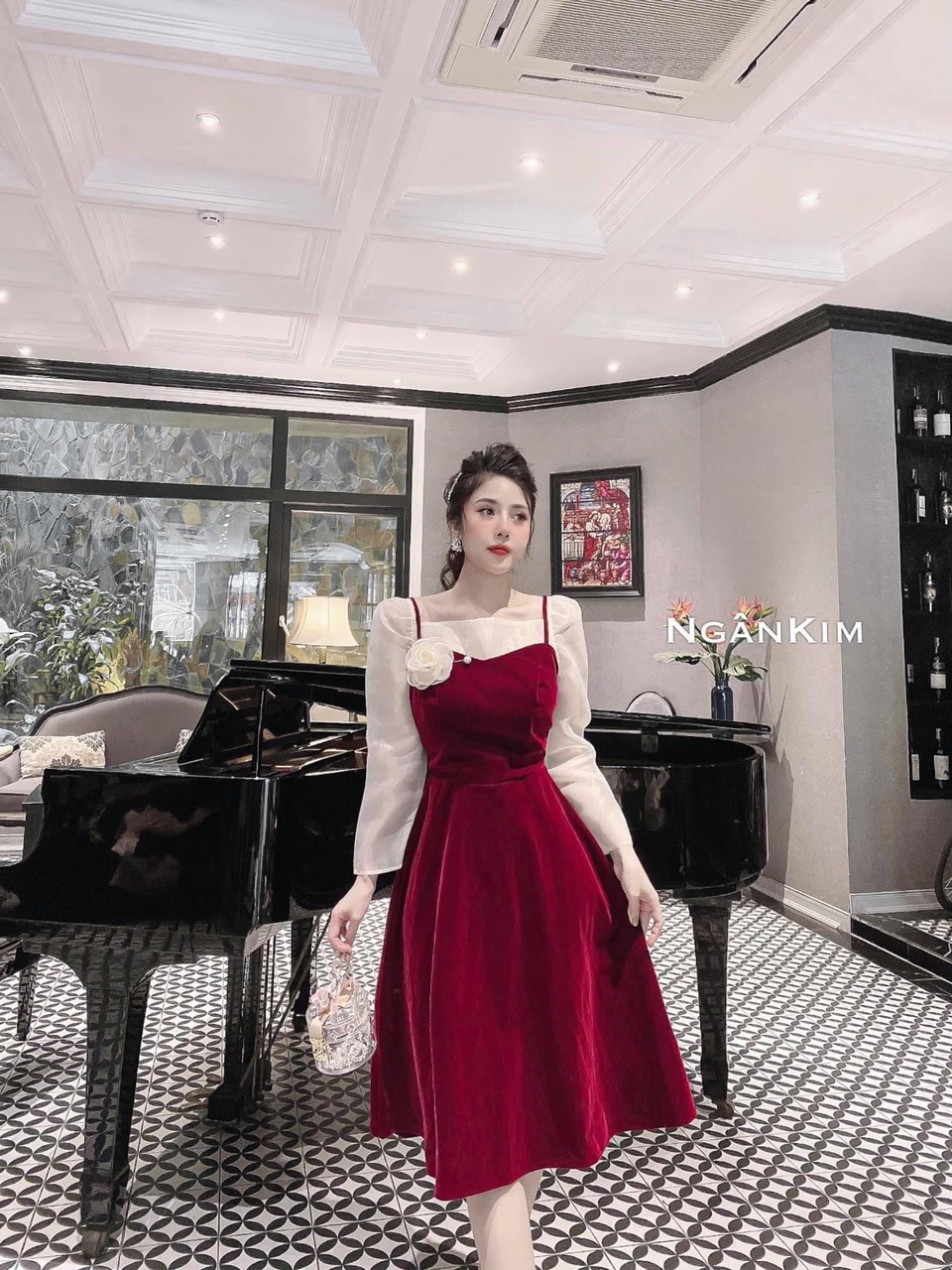 Set yếm nhung cổ vuông cài hoa - Set yếm nhung 2 dây phối voan sang chảnh