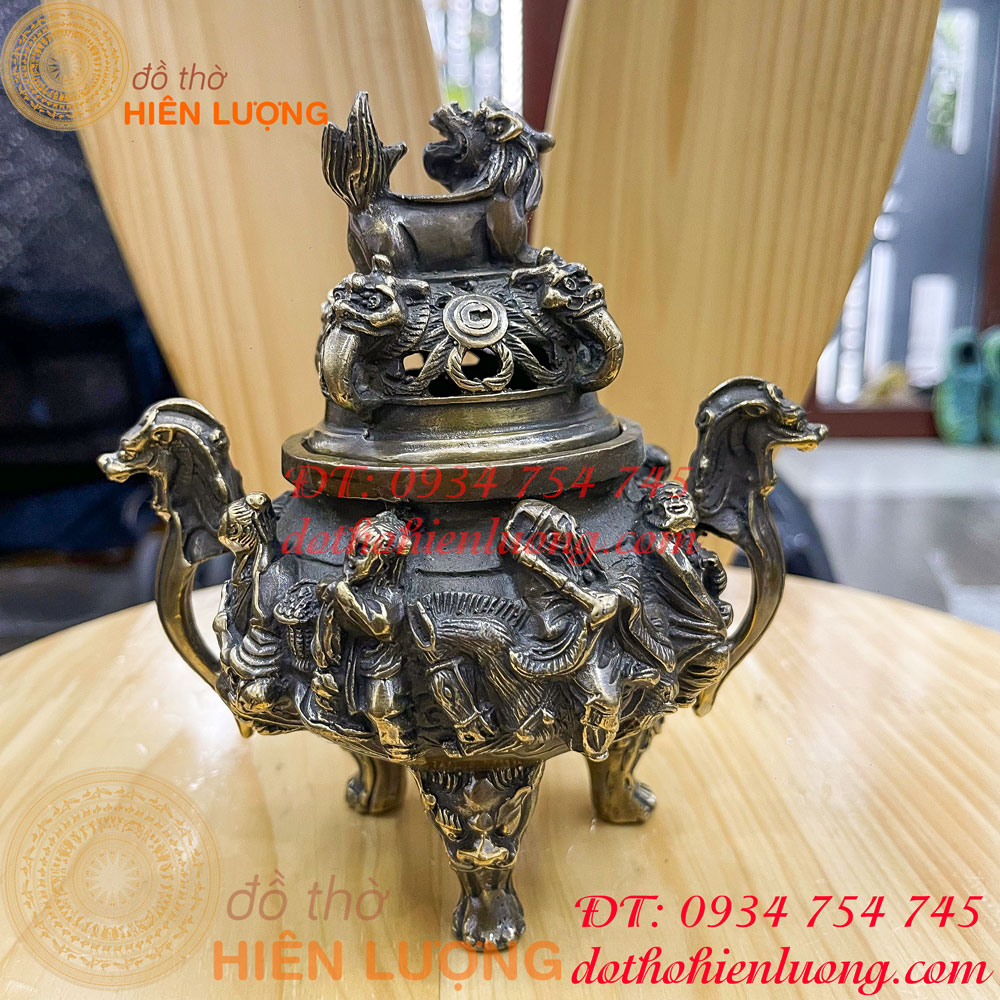 Lư xông trầm bát tiên màu nâu bằng đồng cao 15cm