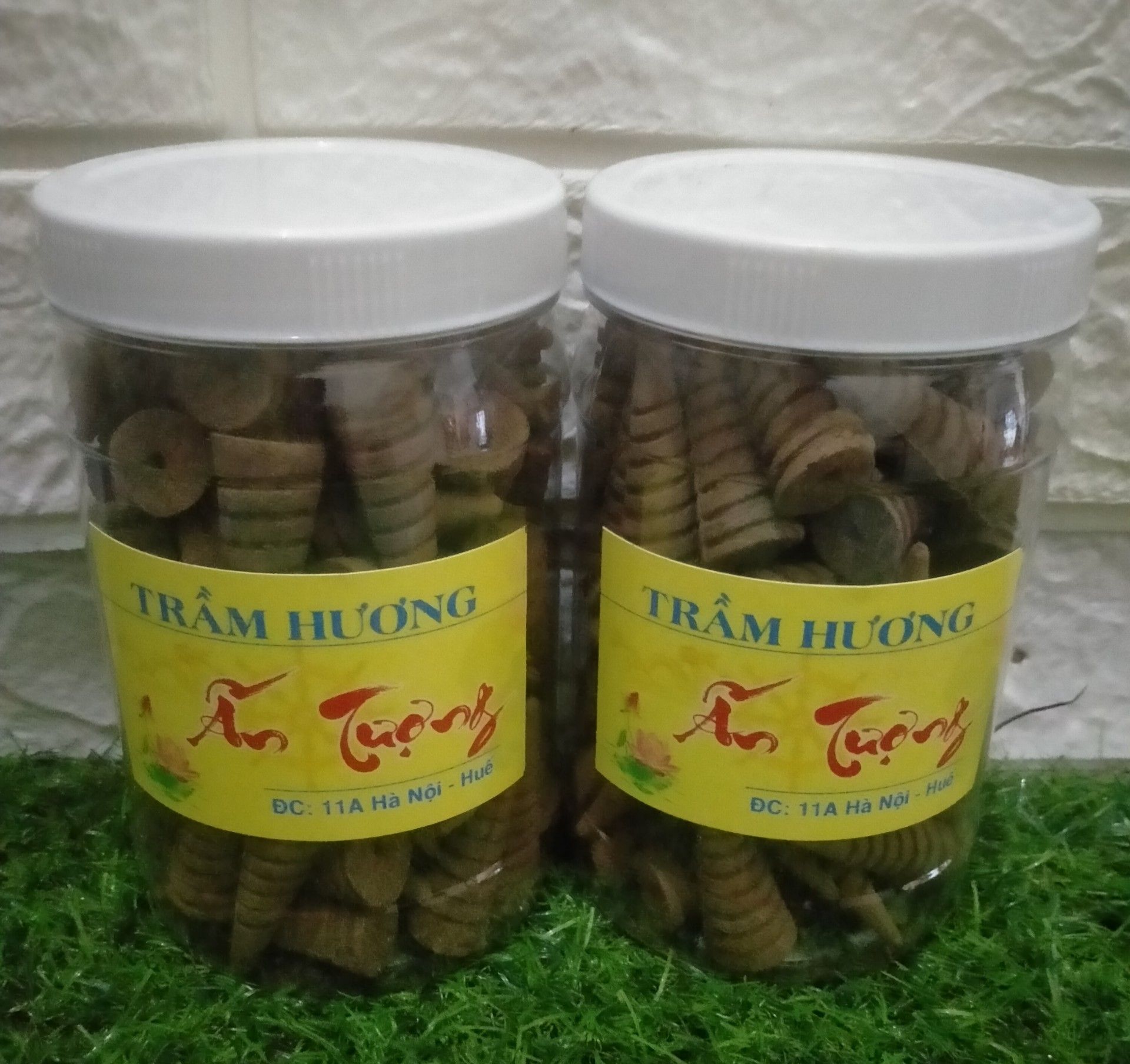 2 hộp Trầm hương nụ huế sạch ( 100% trầm thật loại 1 )
