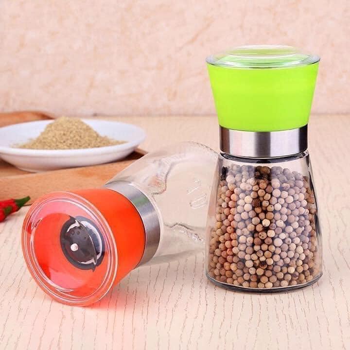 MÁY XAY TIÊU NẮP NHỰA CẦM TAY [SHOP CHUYÊN MỸ PHẨM STORE]