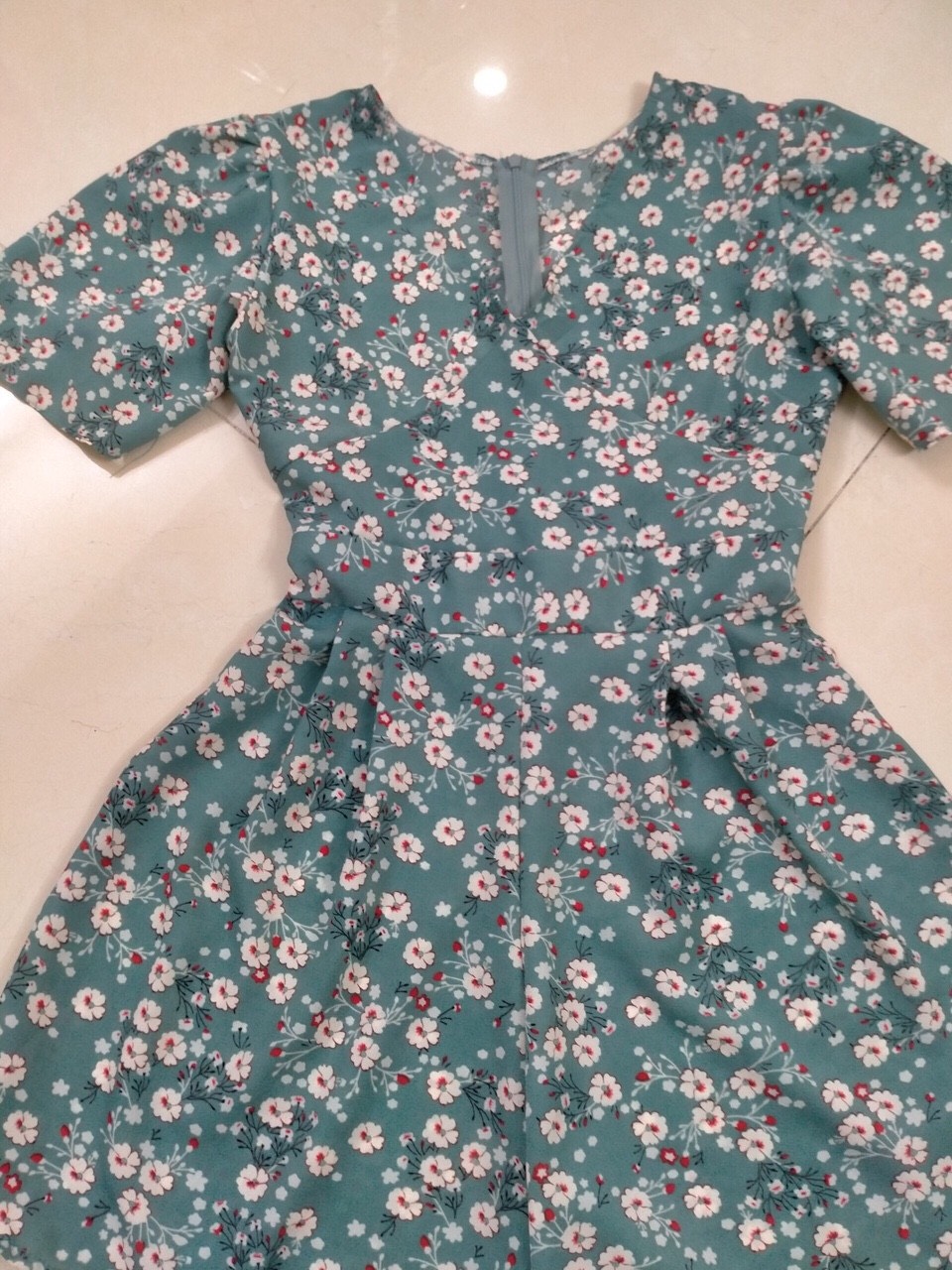 Jum hoa nhí cổ tim tay ngắn xinh xắn