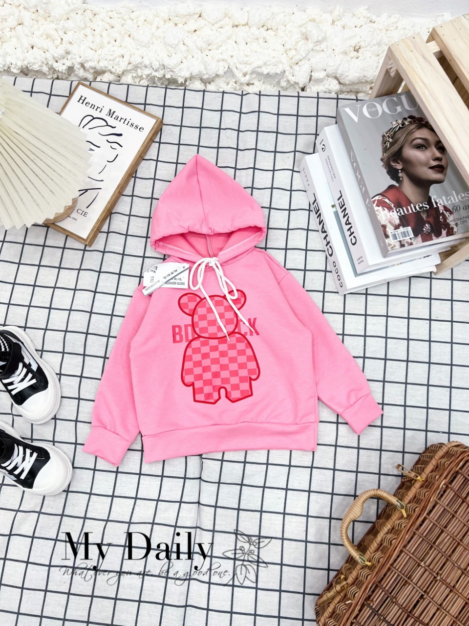 Áo hoddie gấu dâu hồng siêu cưng cho bé 25-35kg