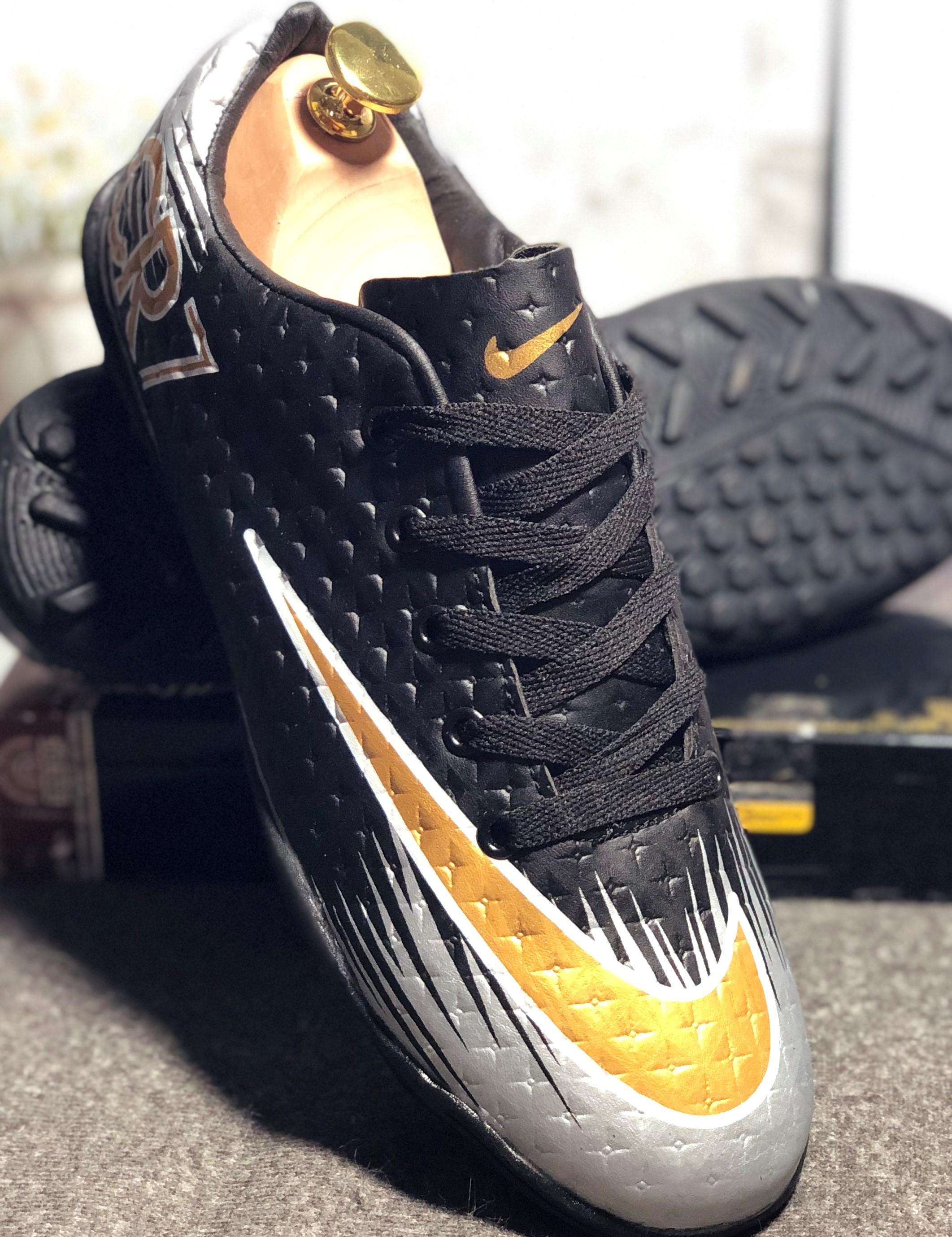 Giầy Nam Thể Thao Bóng Đá CR7 Sân Cỏ Nhân Tạo Thời Trang Nhiều Màu (Grab Store)