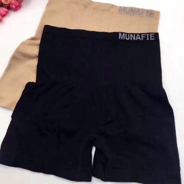 Quần đùi mặc váy ghen bụng Munafie đựng túi zip