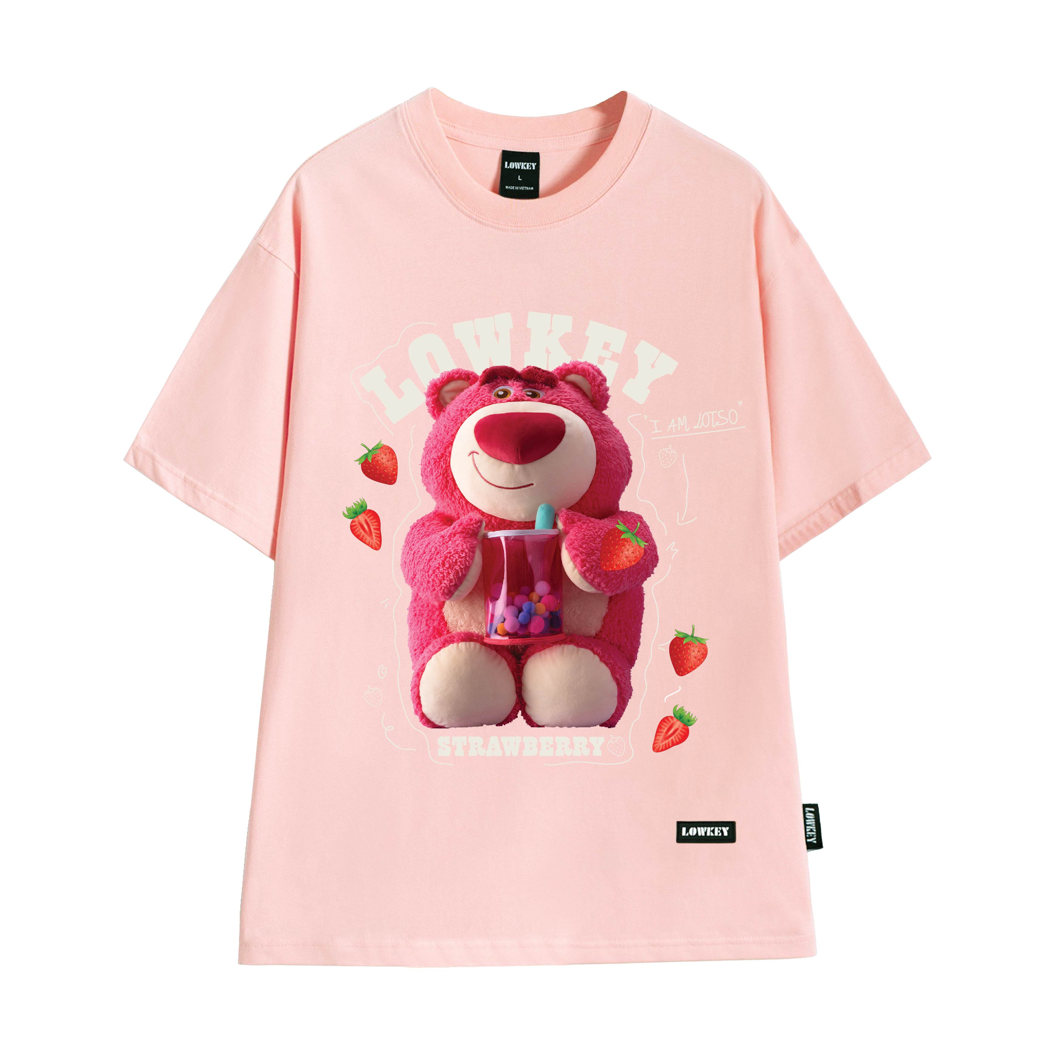 Áo thun unisex nam nữ Gấu dâu LOTSO LOWKEY đẹp K0079 - Vải cotton 2 màu đen hồng