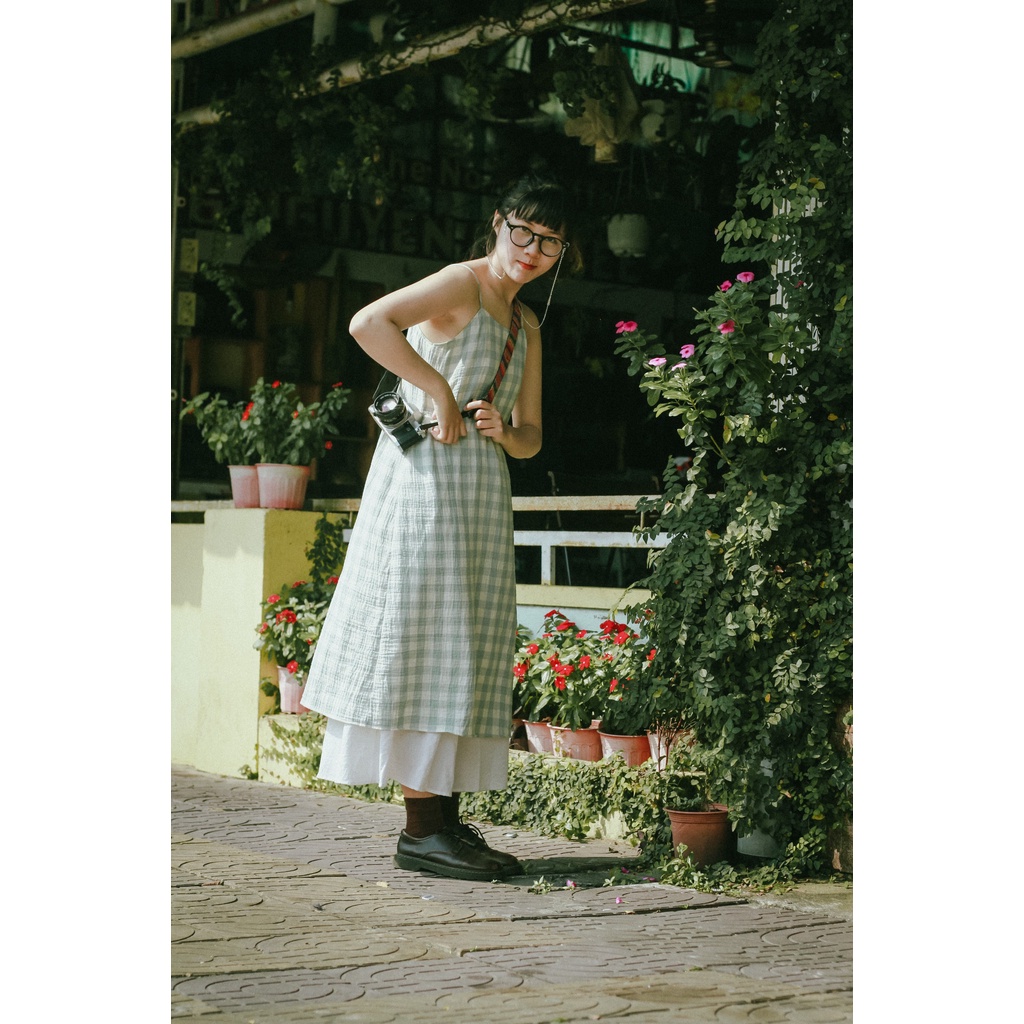 Đầm 2 dây suông dài xô muslin xanh caro vintage vui thu đông nhẹ nhàng