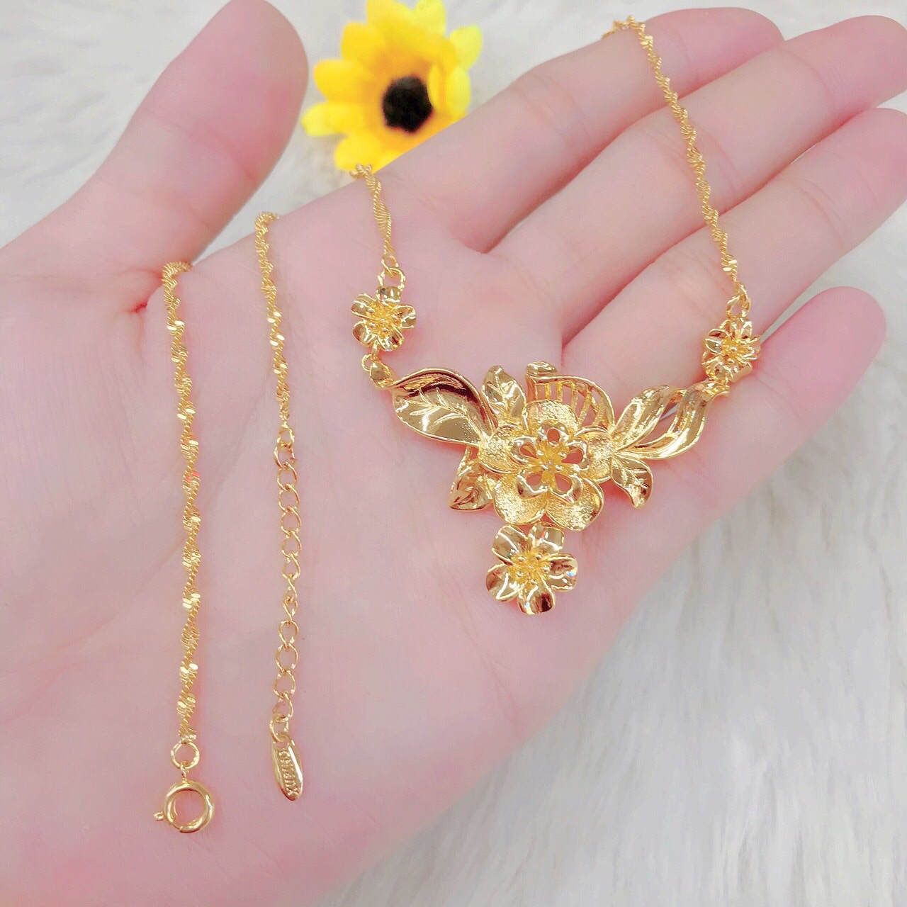 Dây chuyền nữ kiểu hoa mai mạ vàng 24k cực đẹp