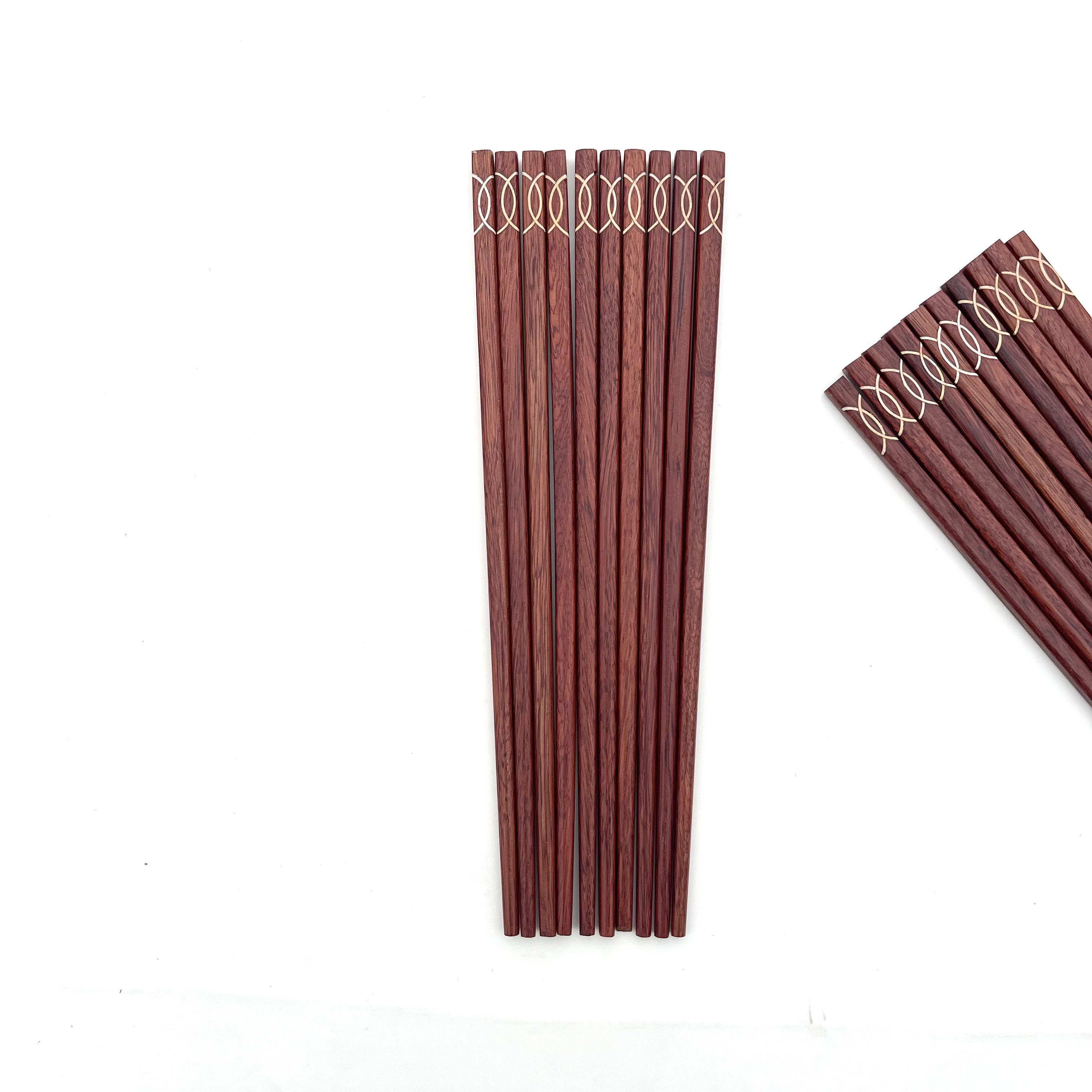 Đũa Gỗ Hương Khảm Hoa Văn Tự Nhiên HAHANCO (Sét 10 Đôi) An Toàn Cho Sức Khỏe- CTH583