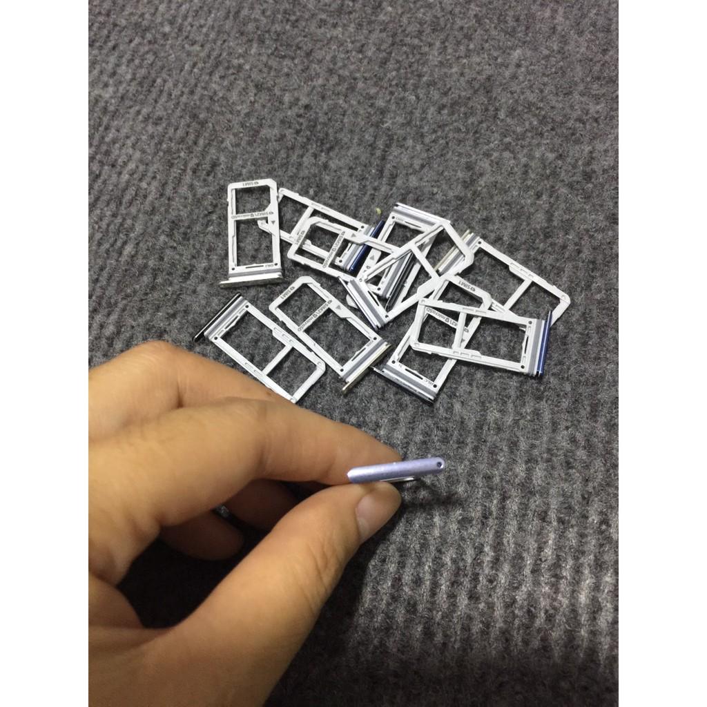 Khay sim samsung note 8 bản 2 sim màu tím khói tặng cây chọt sim