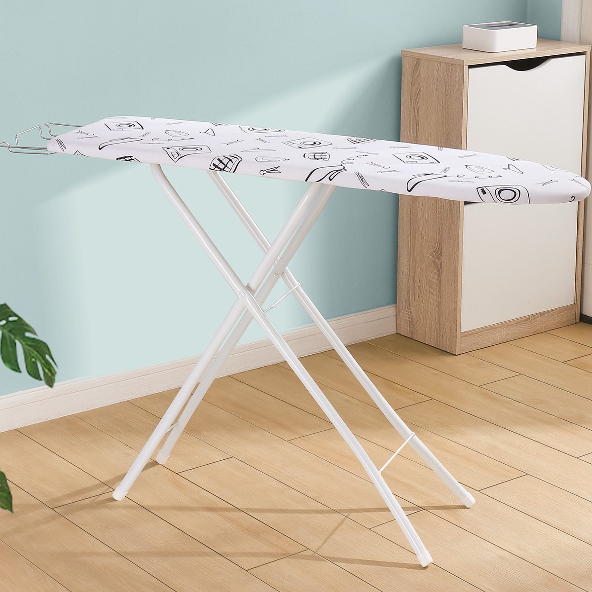 Cầu Là - Bàn Để Ủi Quần Áo Điều Chỉnh 5 Cấp Độ