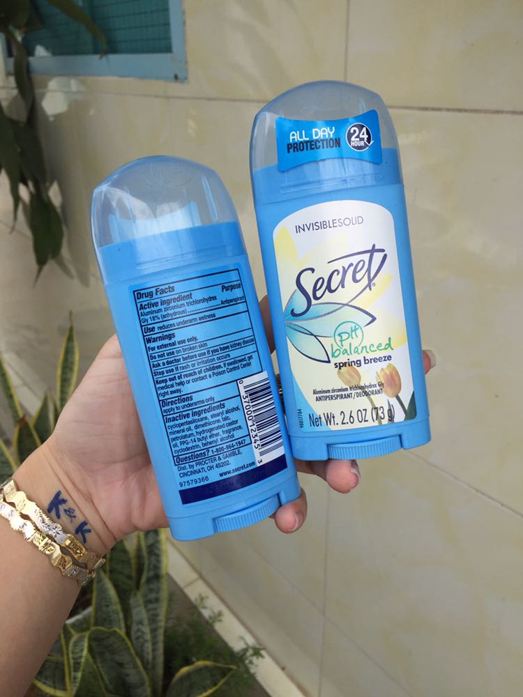 Lăn khử mùi dạng sáp secret -73g