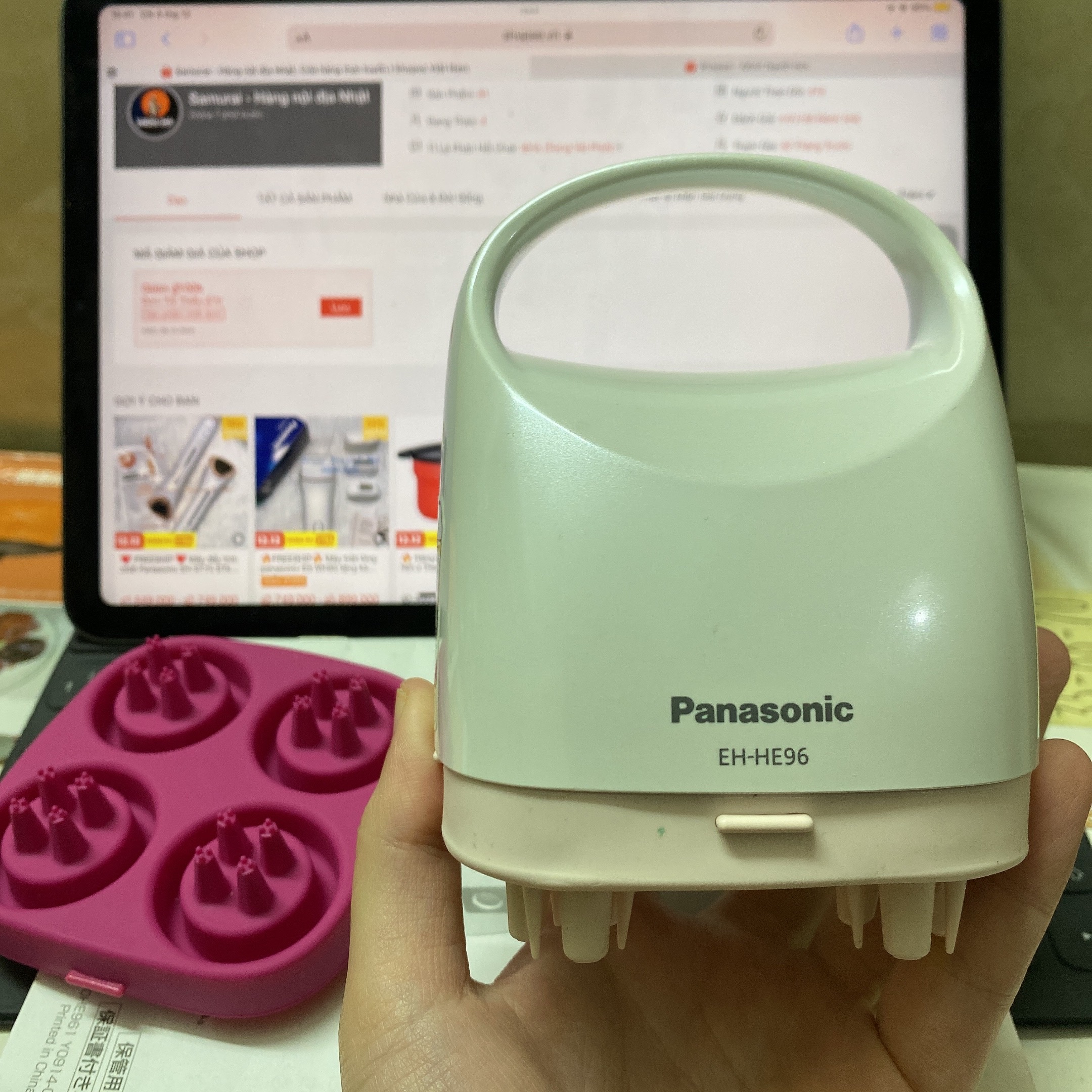 Máy massage gội đầu Panasonic EH HE96