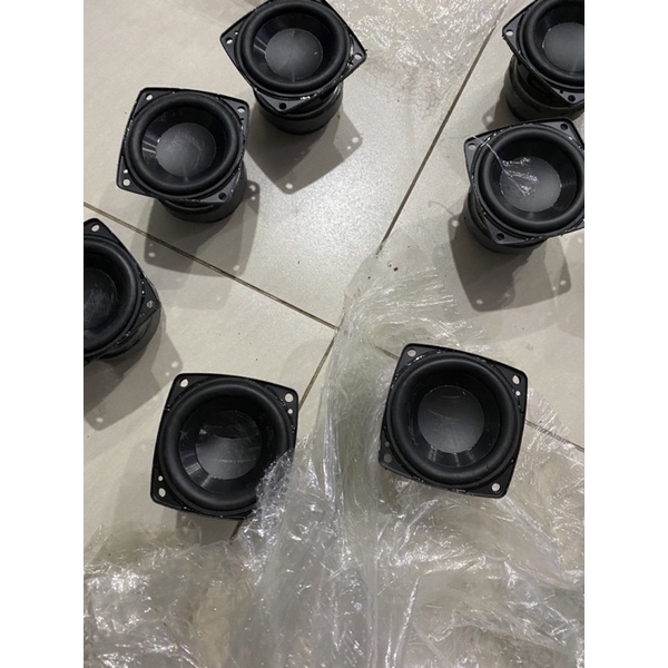 Thanh lý Củ Loa JbL Ares xước Sơn méo Viền Nhẹ Không ảnh Hưởng đến màng loa và chất lượng âm Thanh