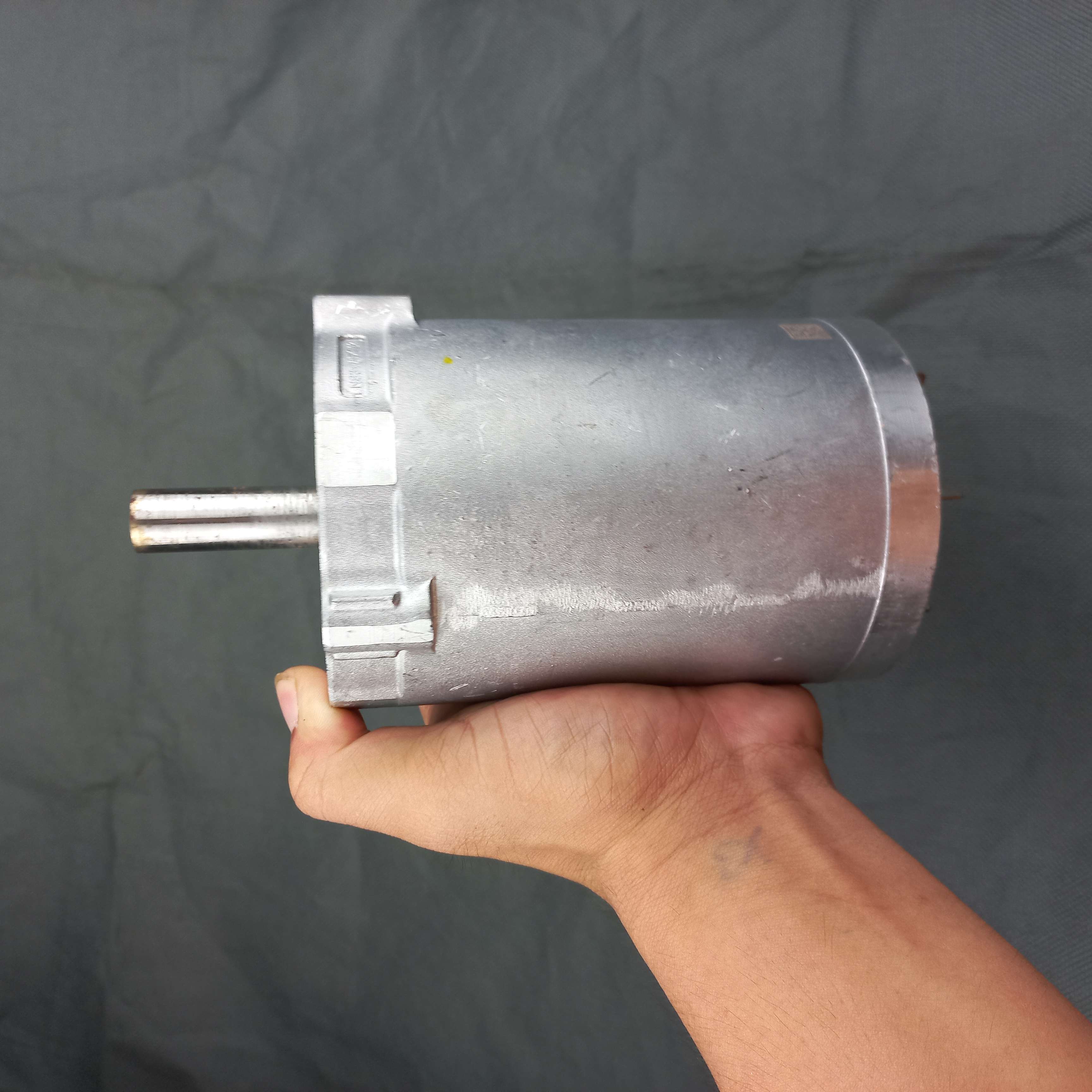 Động cơ không chổi than 12v-24v 1000w