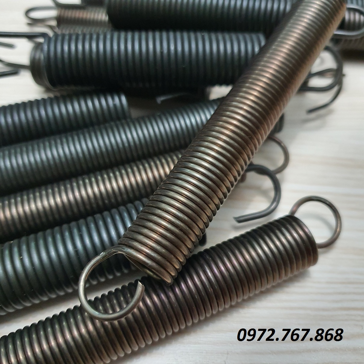 Lò xo kéo đường kính ngoài 20mm, dài 150mm