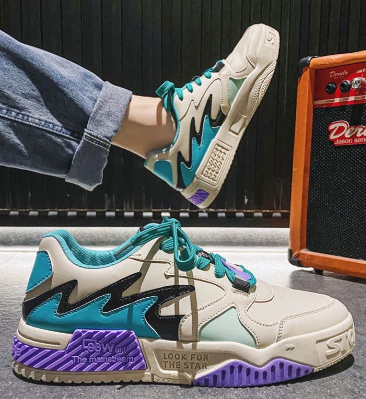 Giày sneaker t h e m a i n s t r e a m