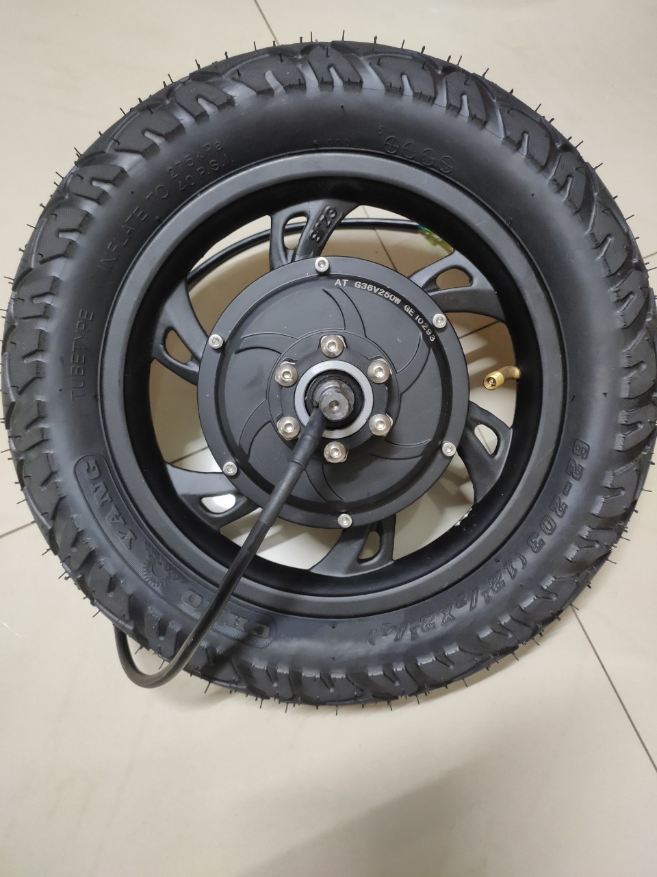 Động Cơ 12 Inch chế xe scooter lắp bánh bánh sau , lắp được líp xe và phanh đĩa