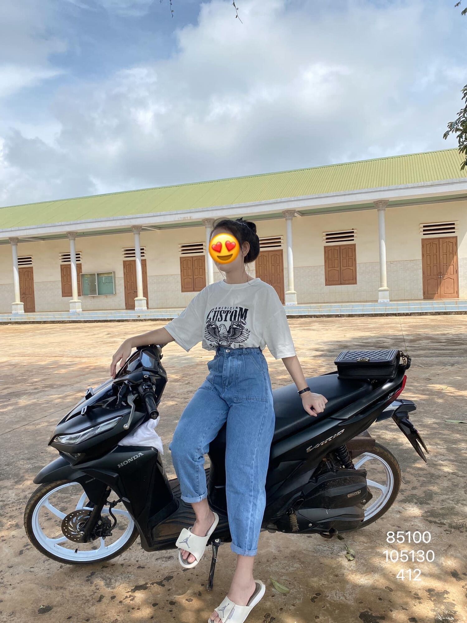Baggy jeans lưng cao 2 nút túi đắp + tshirt custom