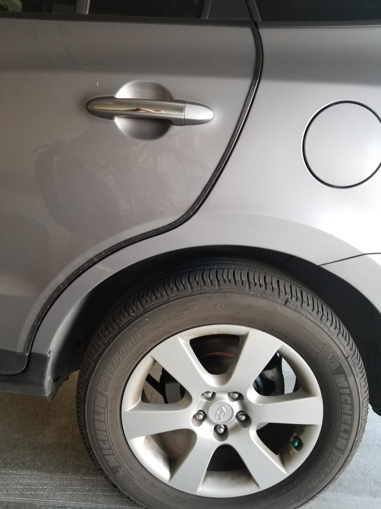 nẹp viền cửa xe oto  gioăng cửa ô tô  chống tiếng gió rít giảm va đập khi mở cửa ron cao su chữ U giá 1 mét màu đen