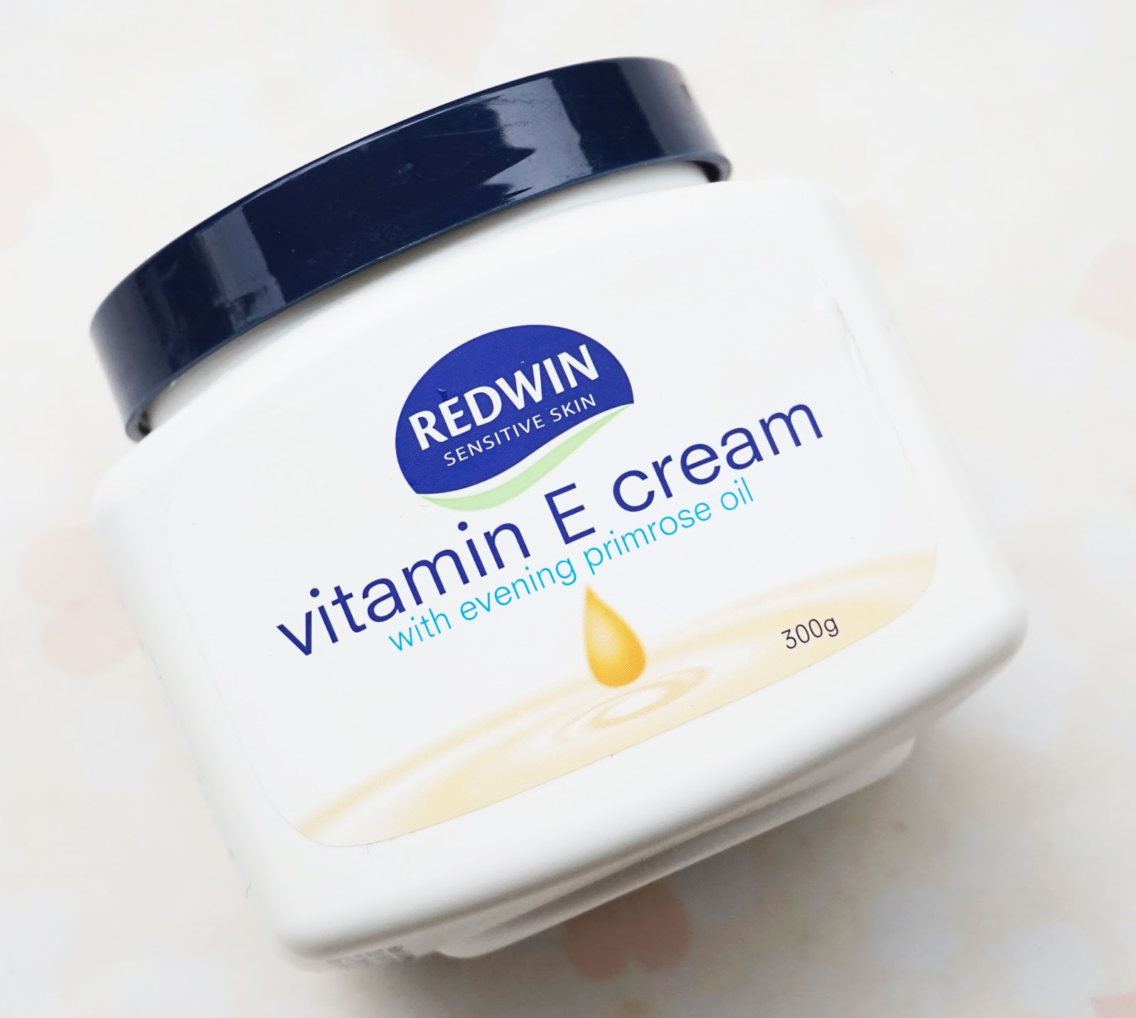 Kem dưỡng da vitamin e cream 300g của úc