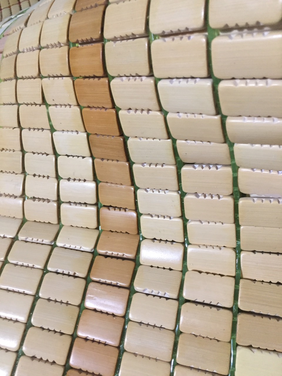 Chiếu trúc hạt vàng ngang 1,2m x 1,9/ 1,98m