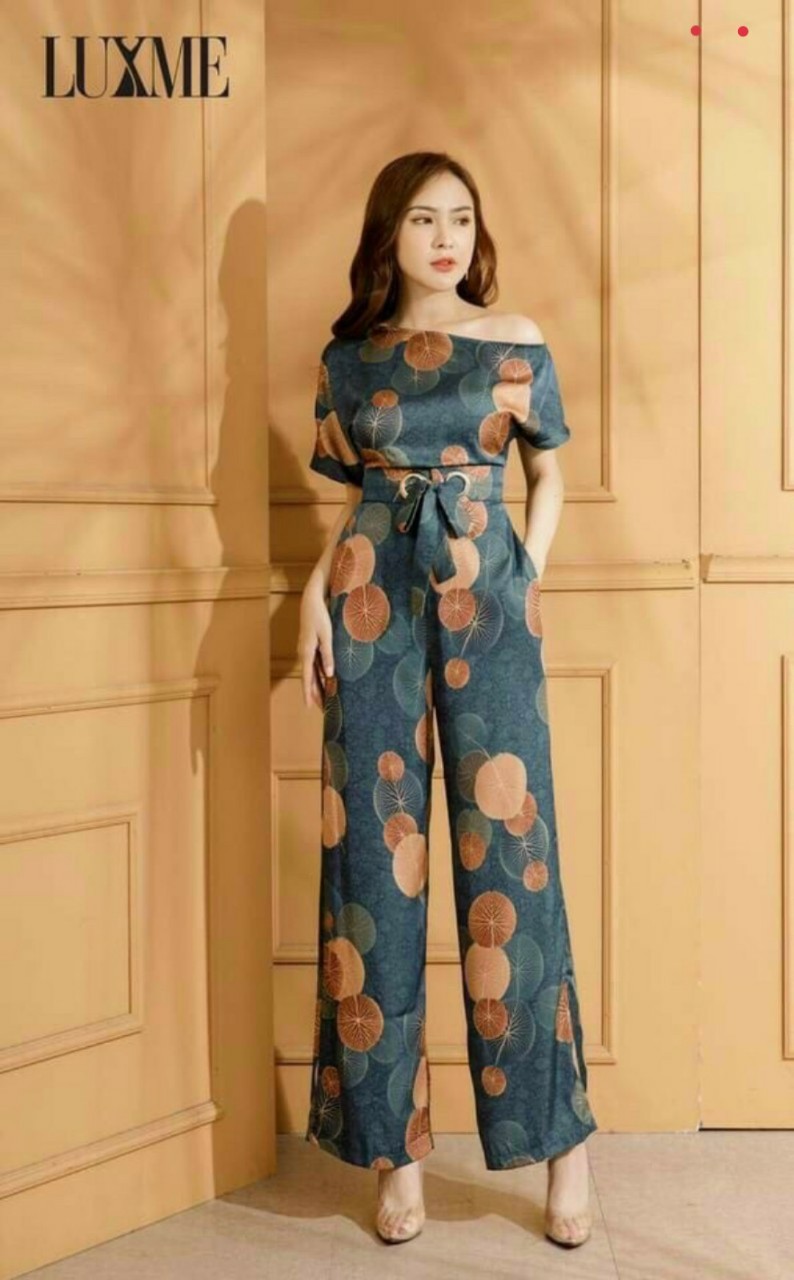 Jum dạo phố quần dài ông rộng trễ vai cột eo