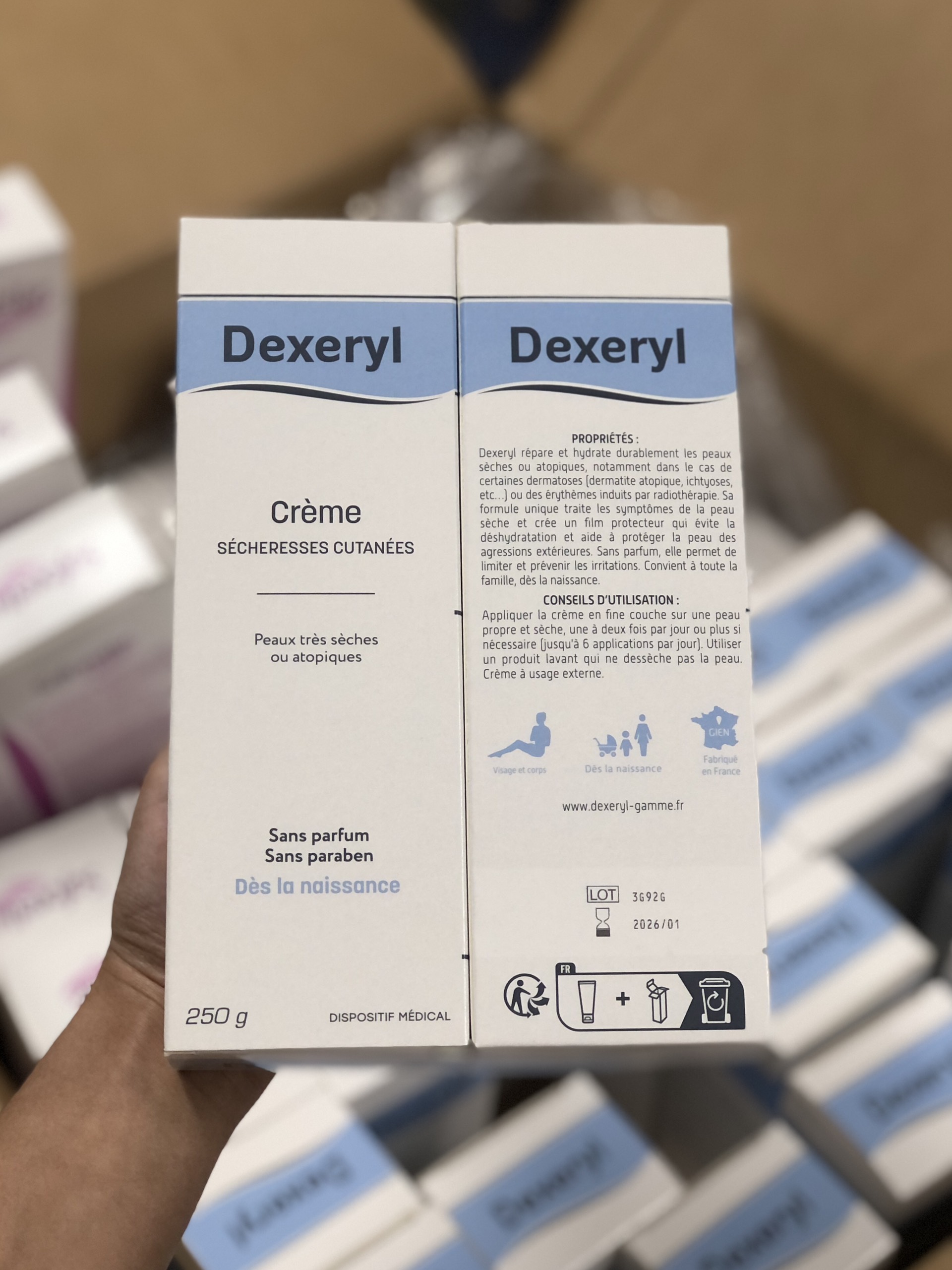 Kem dưỡng da giảm nẻ chàm Dexeryl Pháp 250g